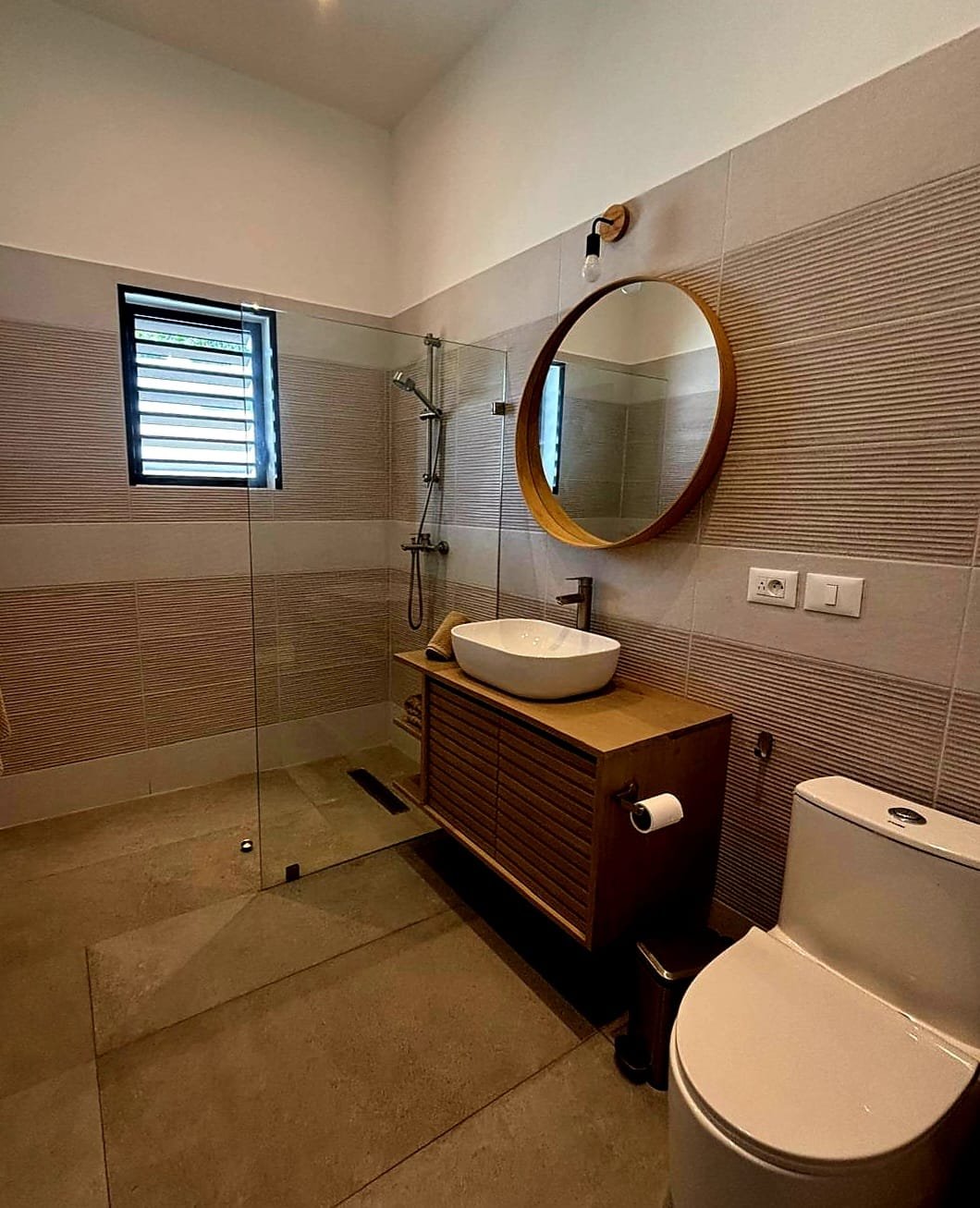 WhatsApp Image 2025-12-19 at 12.03.36 PM (3)