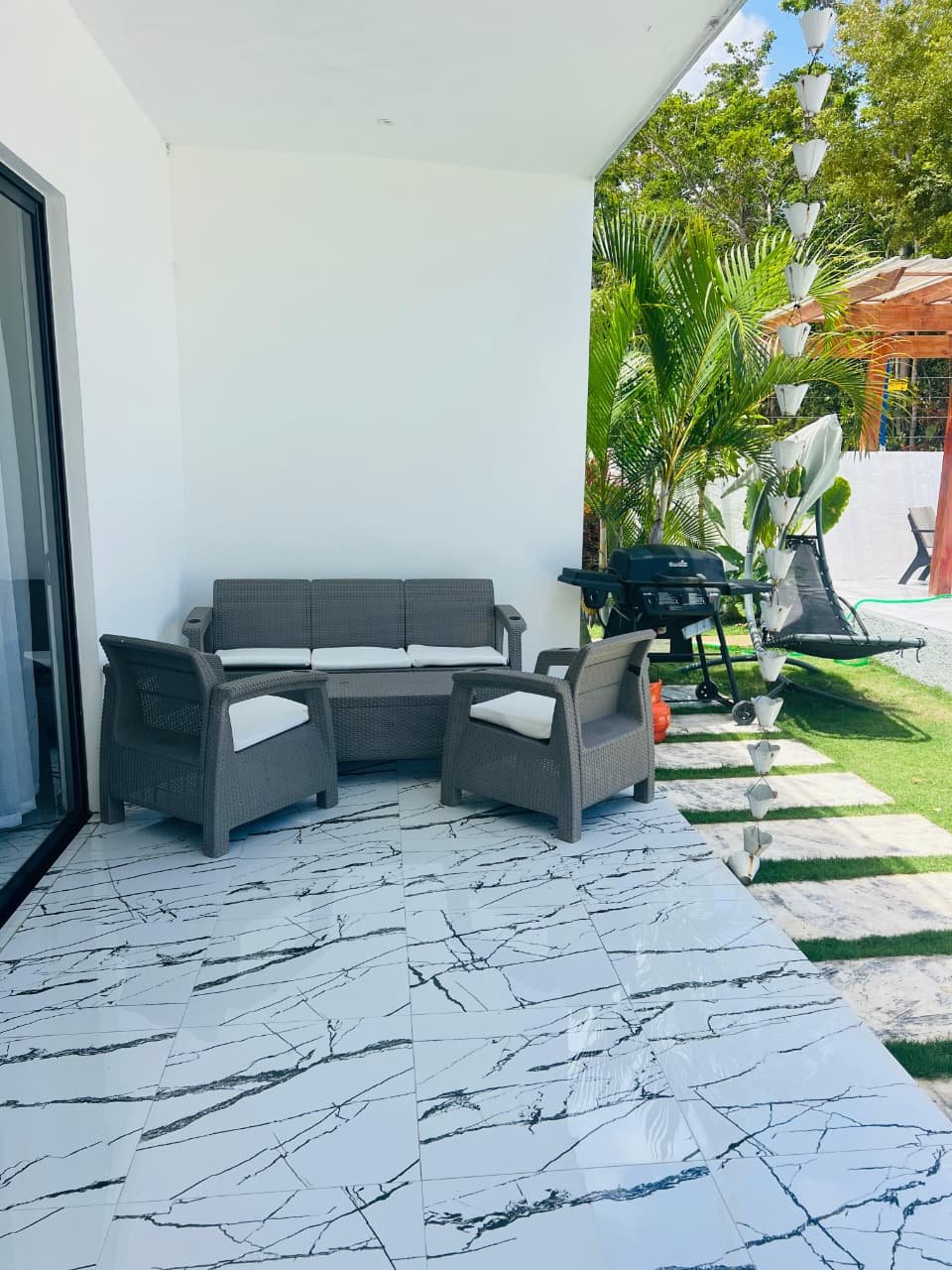 VILLA (8)